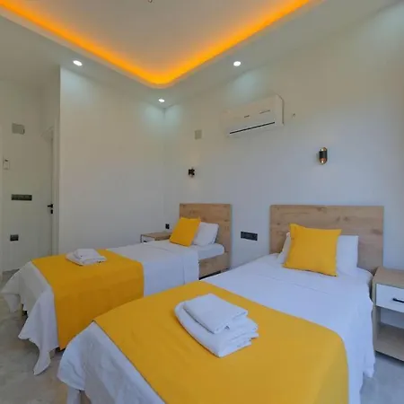 Villa Izci Delux *