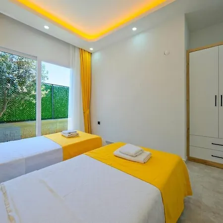Villa Izci Delux *