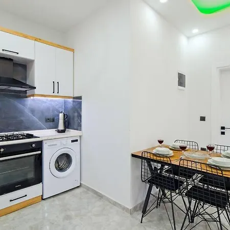 Villa Izci Delux *